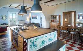 Der Wohnbereich im Casa Grande mit seperater Kücheninsel. 